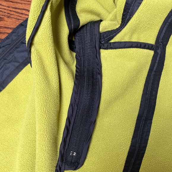Orage Air Project Ski Jacket - removable hood - Picture 9 of 9